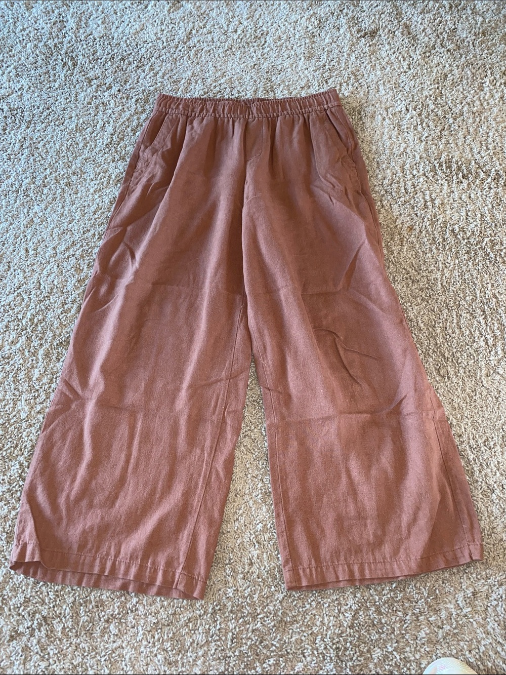 Old Navy Wide Leg Pants in Dusty Rose - Petite